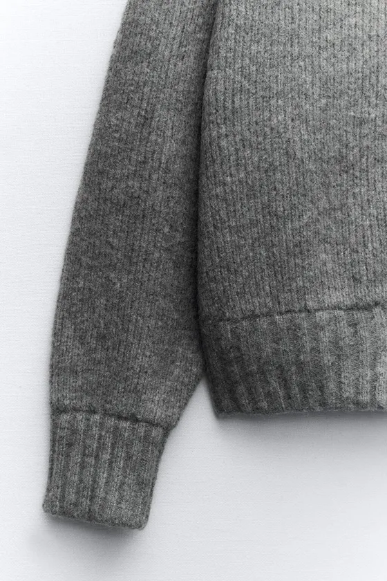 ТРИКОТАЖНЫЙ БОМБЕР С МОЛНИЕЙ