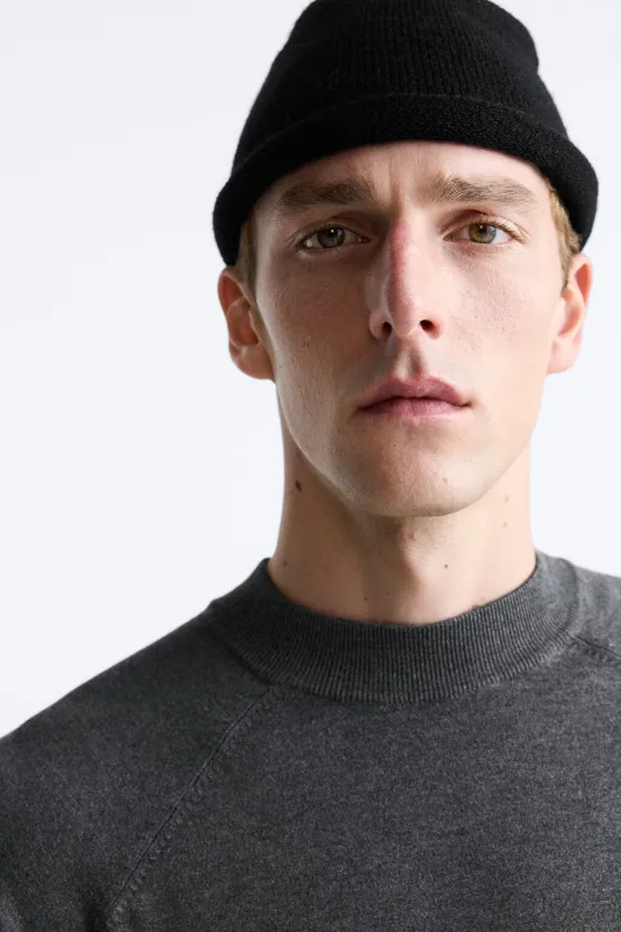 СВИТЕР С ВОРОТНИКОМ-СТОЙКОЙ