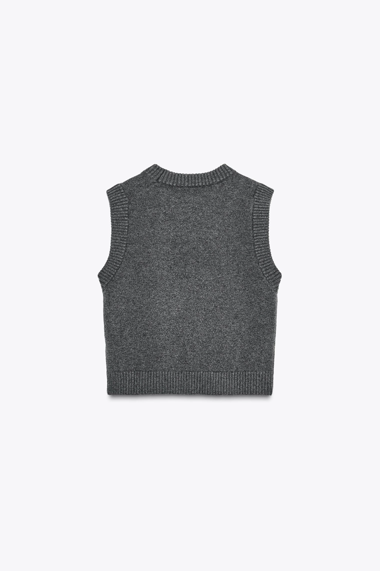 Вязаный жилет soft