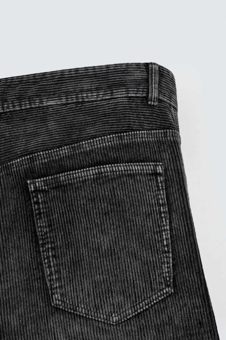 Широкие брюки из вельвета с перекрученными швами