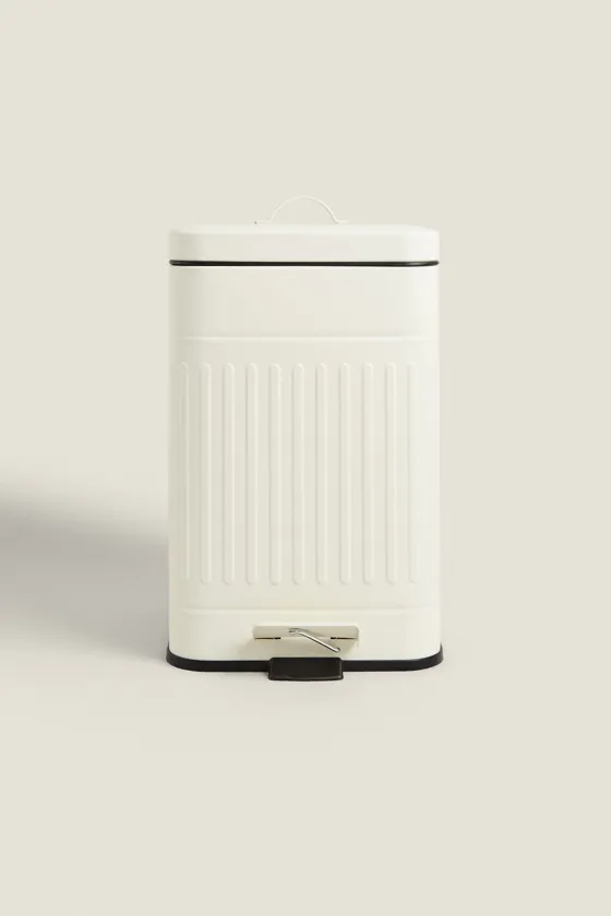 Маленький мусорный бак для кухни