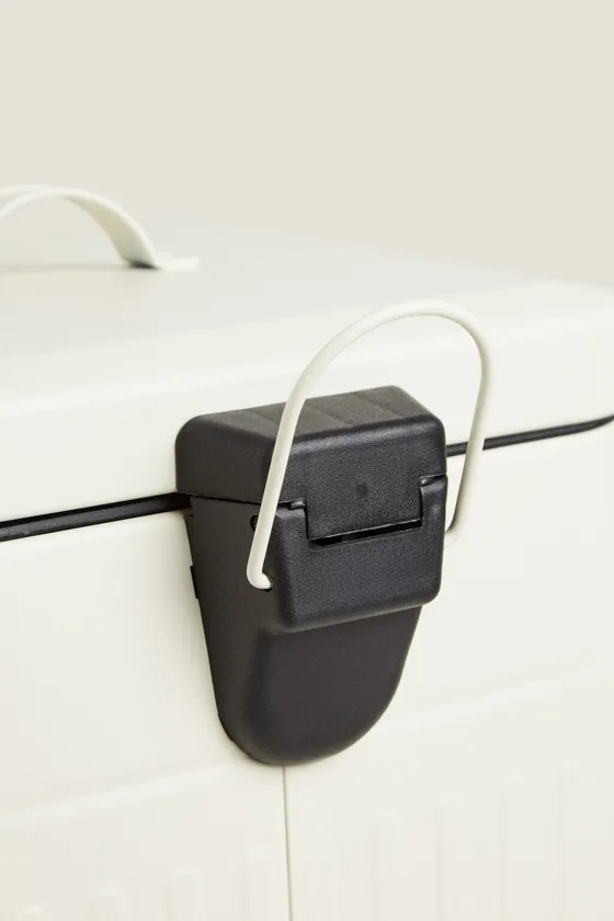 Маленький мусорный бак для кухни