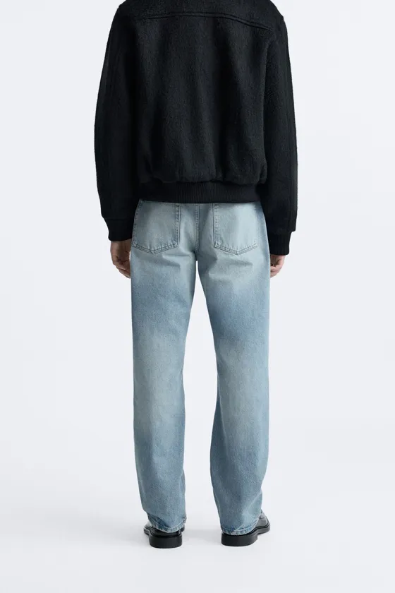 РВАНЫЕ ДЖИНСЫ ПРЯМОГО КРОЯ