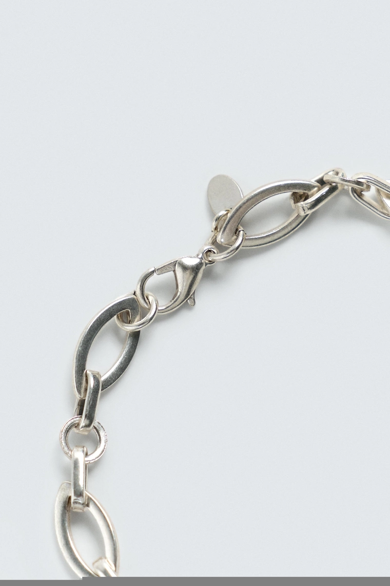 Браслет из металлических звеньев на цепи