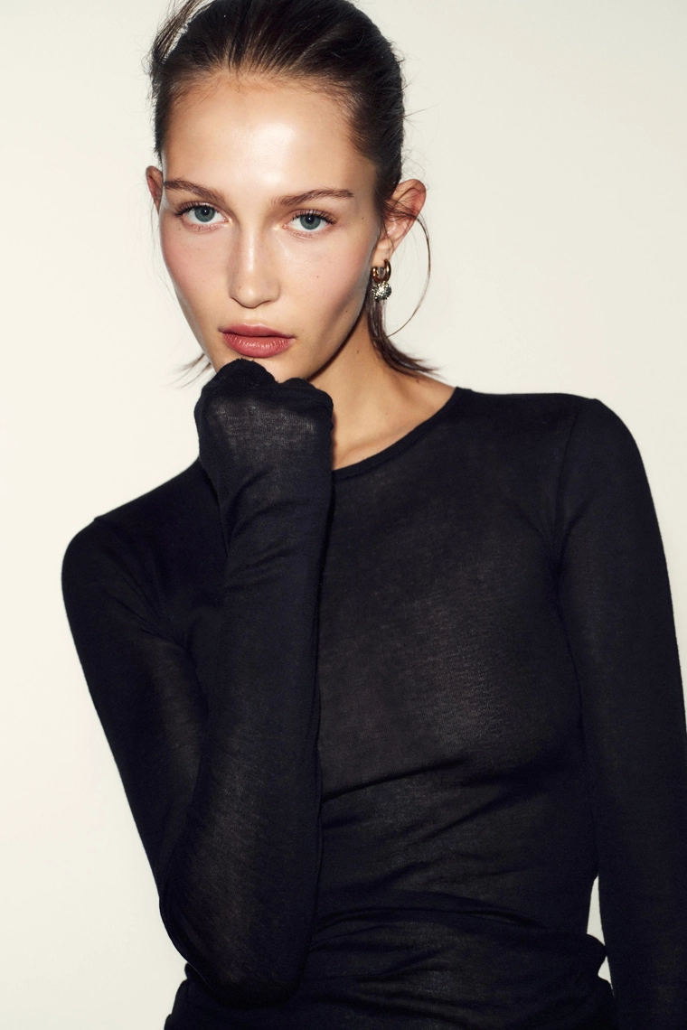 Серьги-кольца с бусинами из страсса