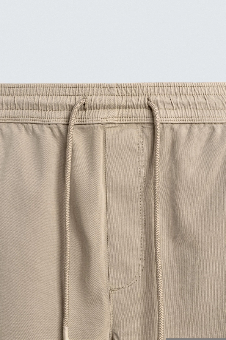 Брюки slim fit с поясом-джоггер