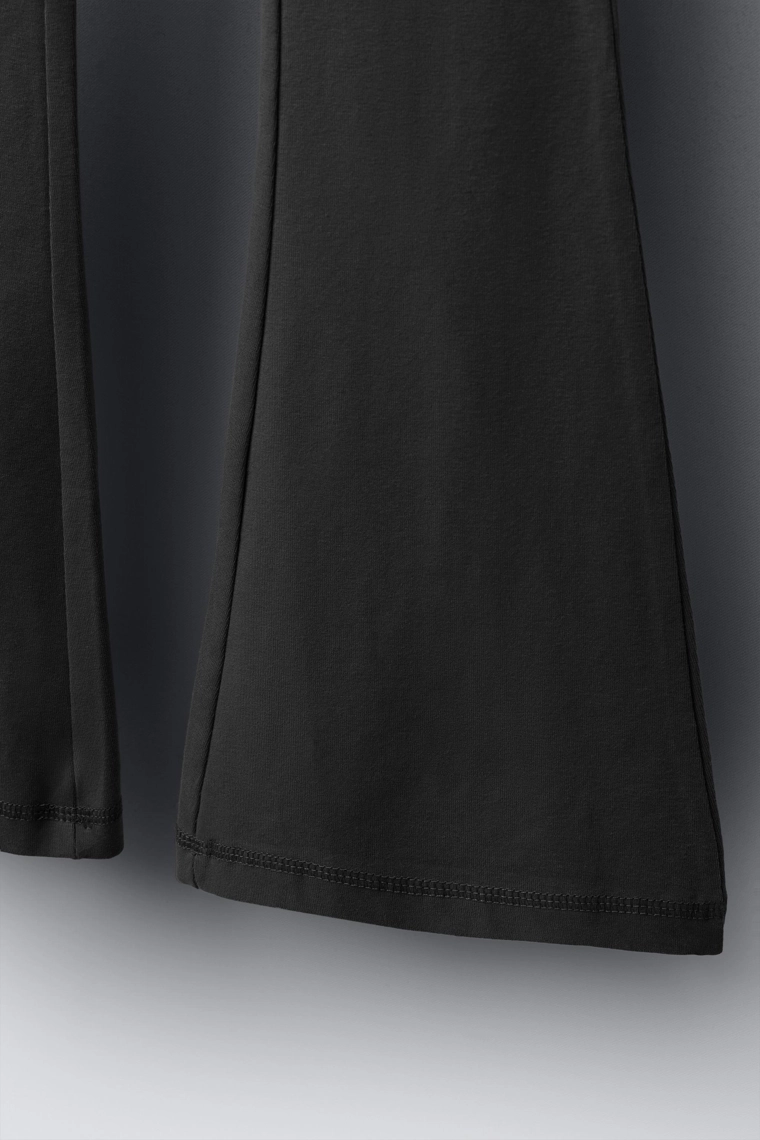 Леггинсы-клеш