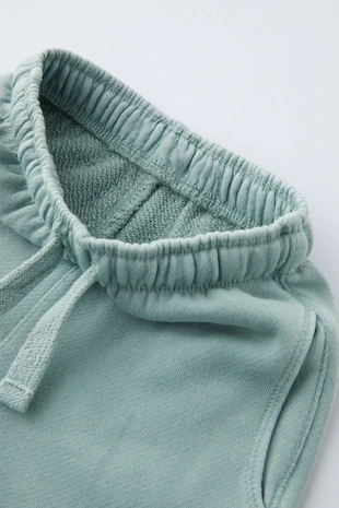 Комплект из худи и брюк из мягкой ткани