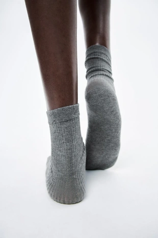 Носки из тонкого трикотажа в рубчик- Заказать в России