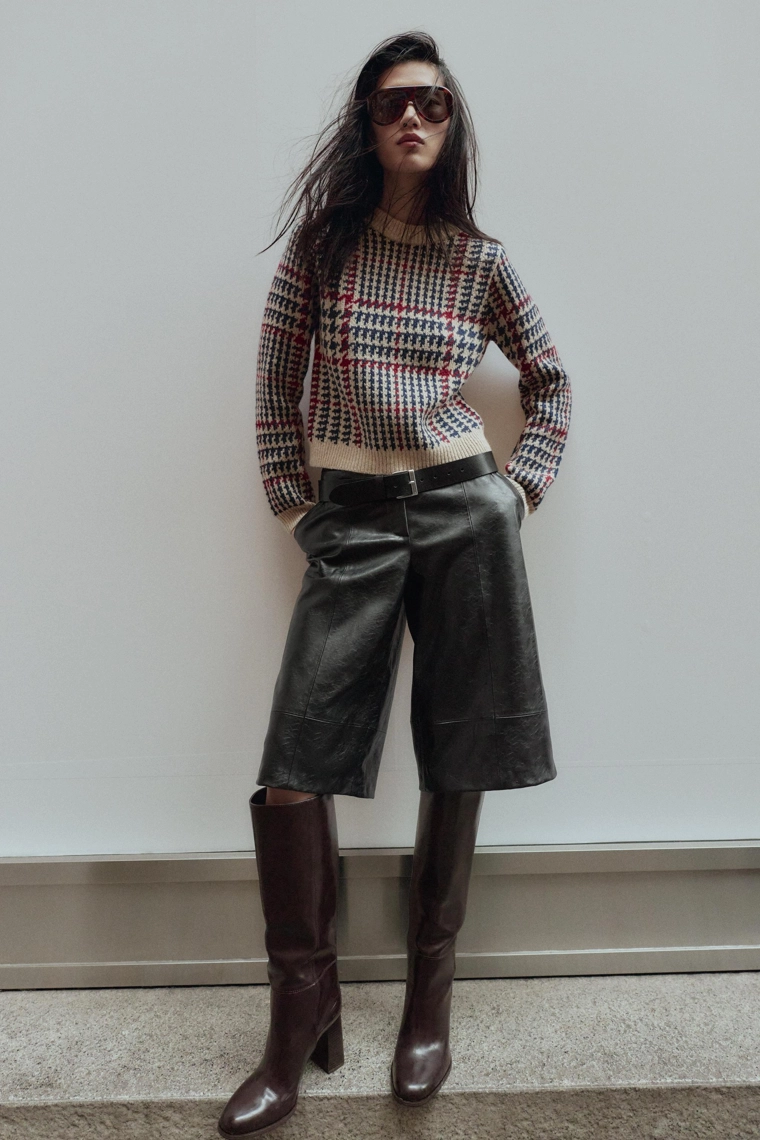 Джемпер из шерсти в клетку