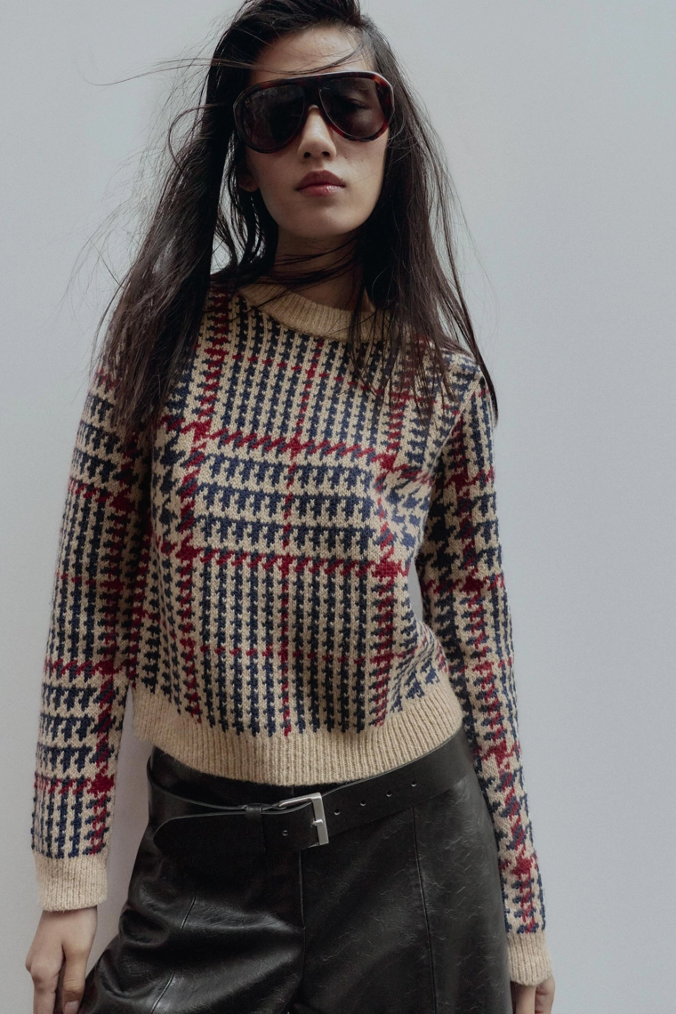 Джемпер из шерсти в клетку