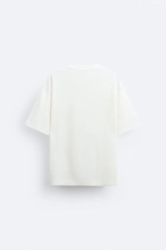 ФУТБОЛКА ИЗ РЕЛЬЕФНОЙ ТКАНИ