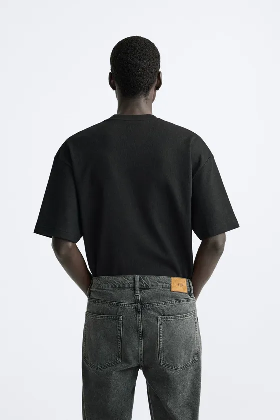 ФУТБОЛКА ИЗ РЕЛЬЕФНОЙ ТКАНИ