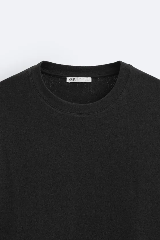 ФУТБОЛКА ИЗ РЕЛЬЕФНОЙ ТКАНИ