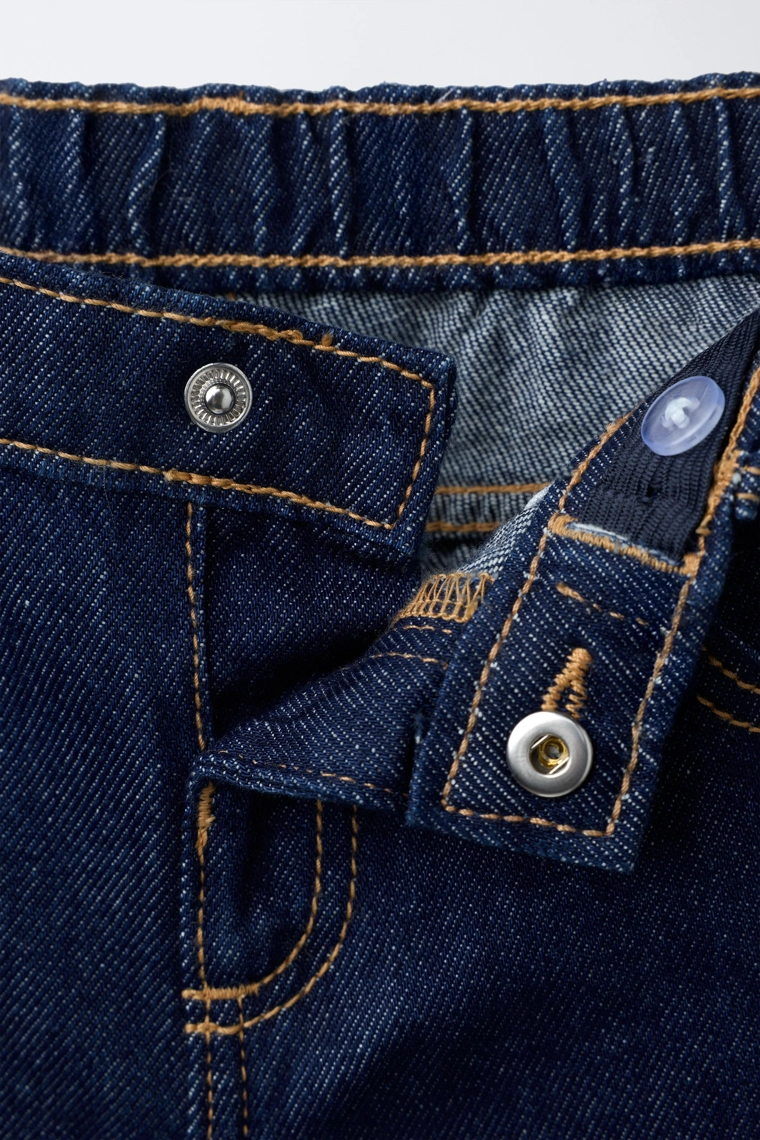 Джинсовые бермуды в стиле mom fit