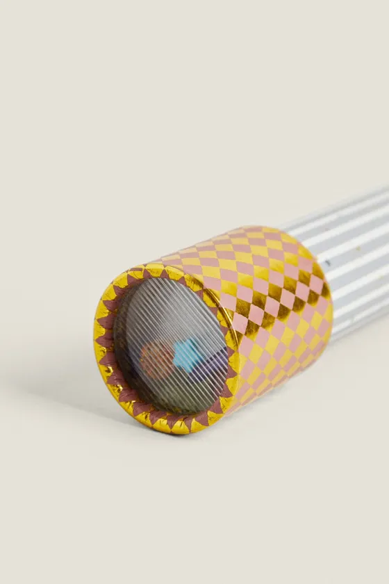 ДЕТСКАЯ ИГРУШКА-КАЛЕЙДОСКОП