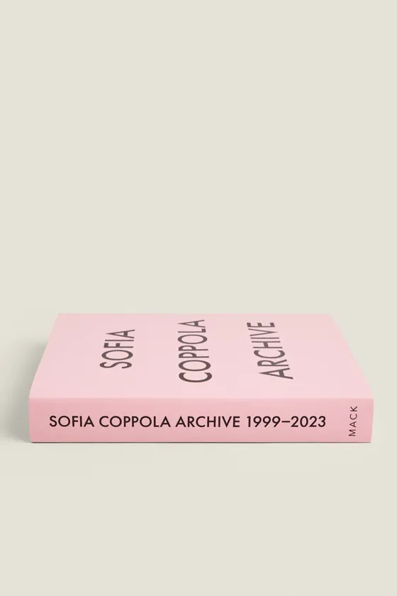 Книга archive от софии коппола