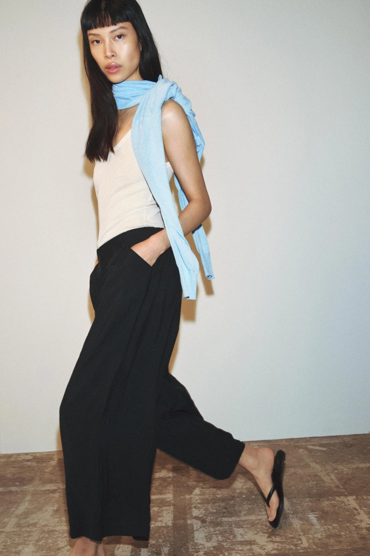 Бриджи с линиями вытачек