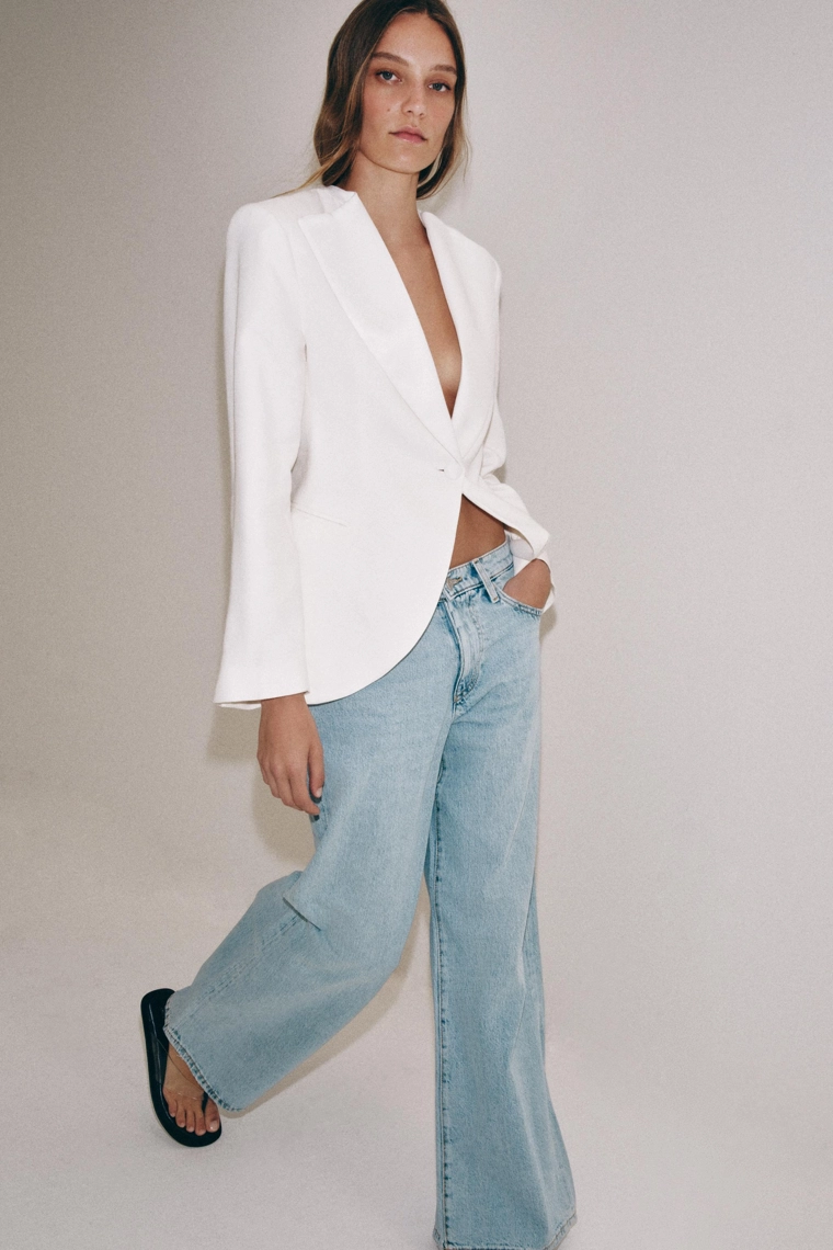 Джинсы с низкой посадкой и широкими штанинами коллекции zw