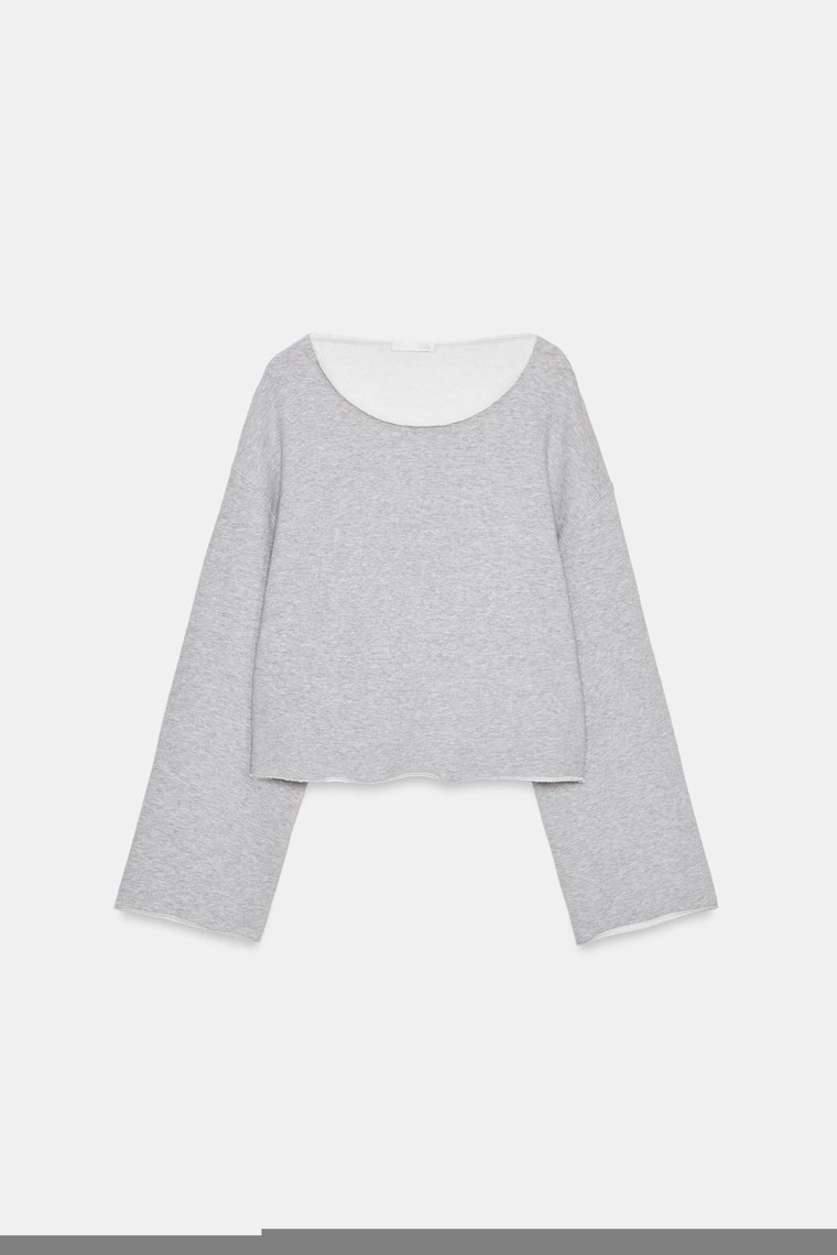 Свитшот с лодочным вырезом