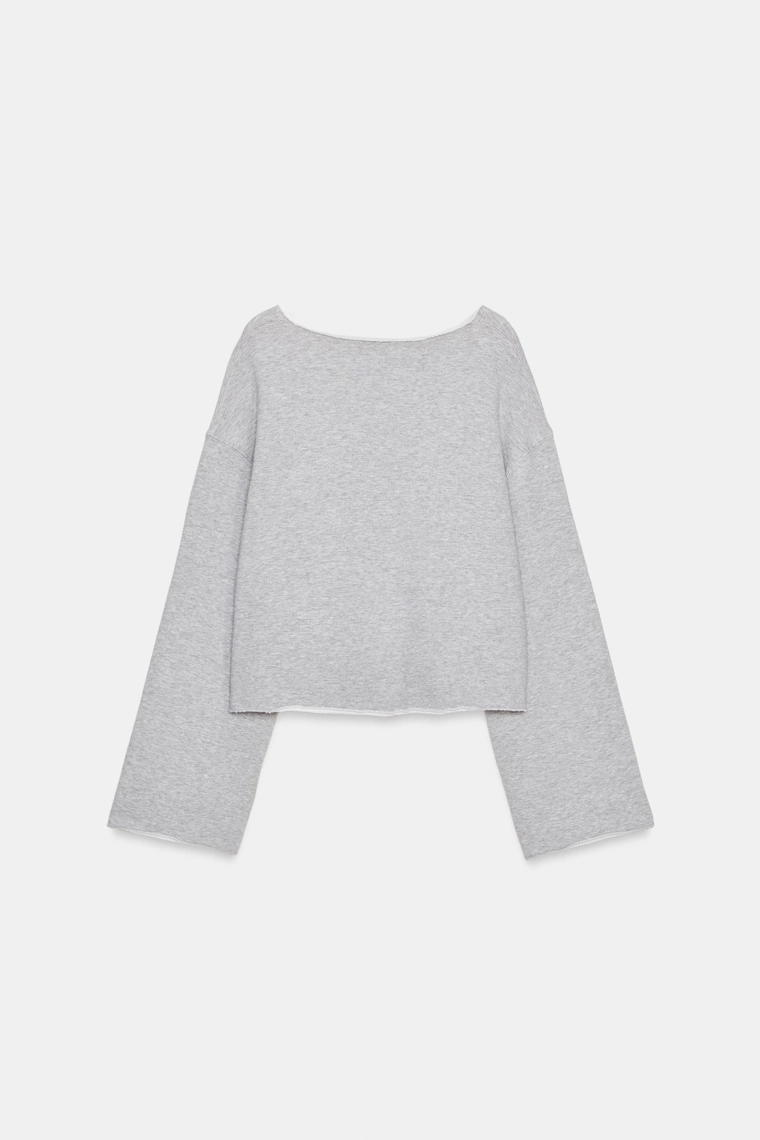 Свитшот с лодочным вырезом