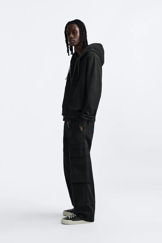 ТОЛСТОВКА С МОЛНИЕЙ