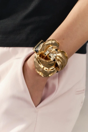 Браслет с рельефным узлом- Заказать в России