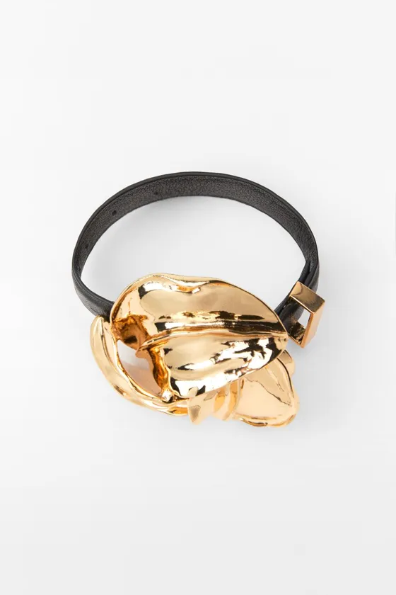 БРАСЛЕТ С РЕЛЬЕФНЫМ УЗЛОМ