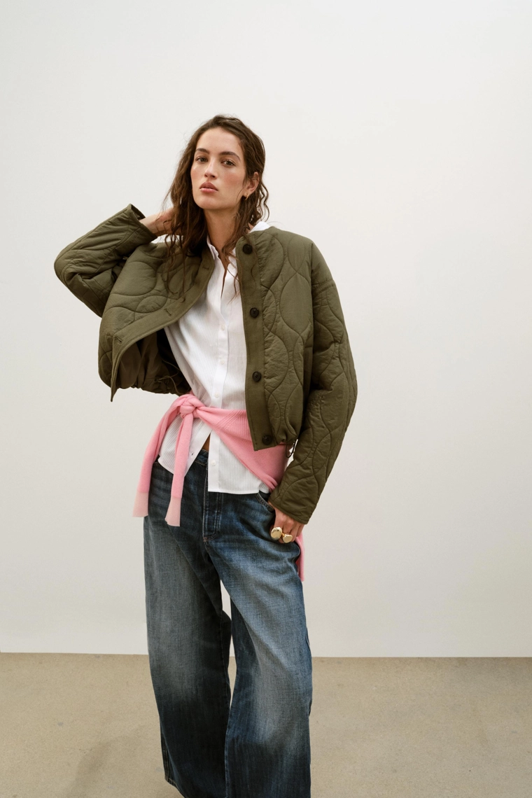 Короткая утепленная куртка