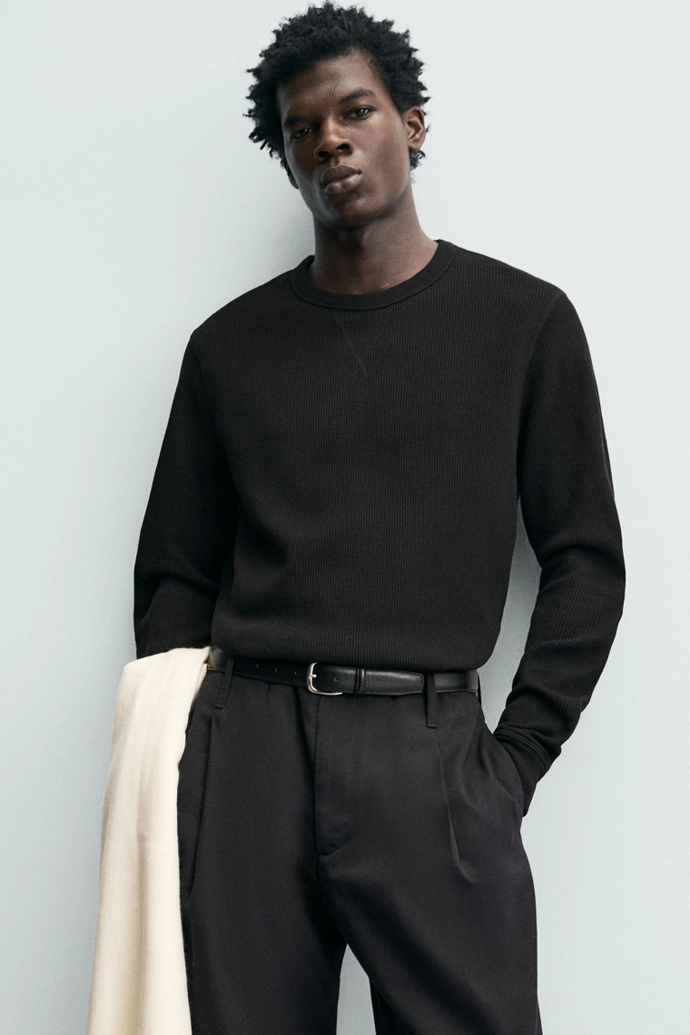 Футболка с текстурой рельефного трикотажа