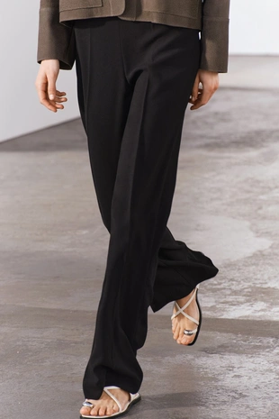 Брюки клёшD с карманами — коллекция Zara «Zw»- Заказать в России