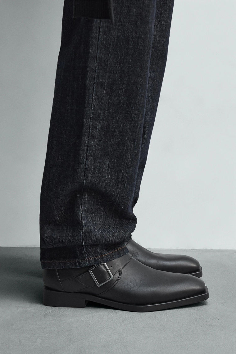 Кожаные ботинки с пряжкой