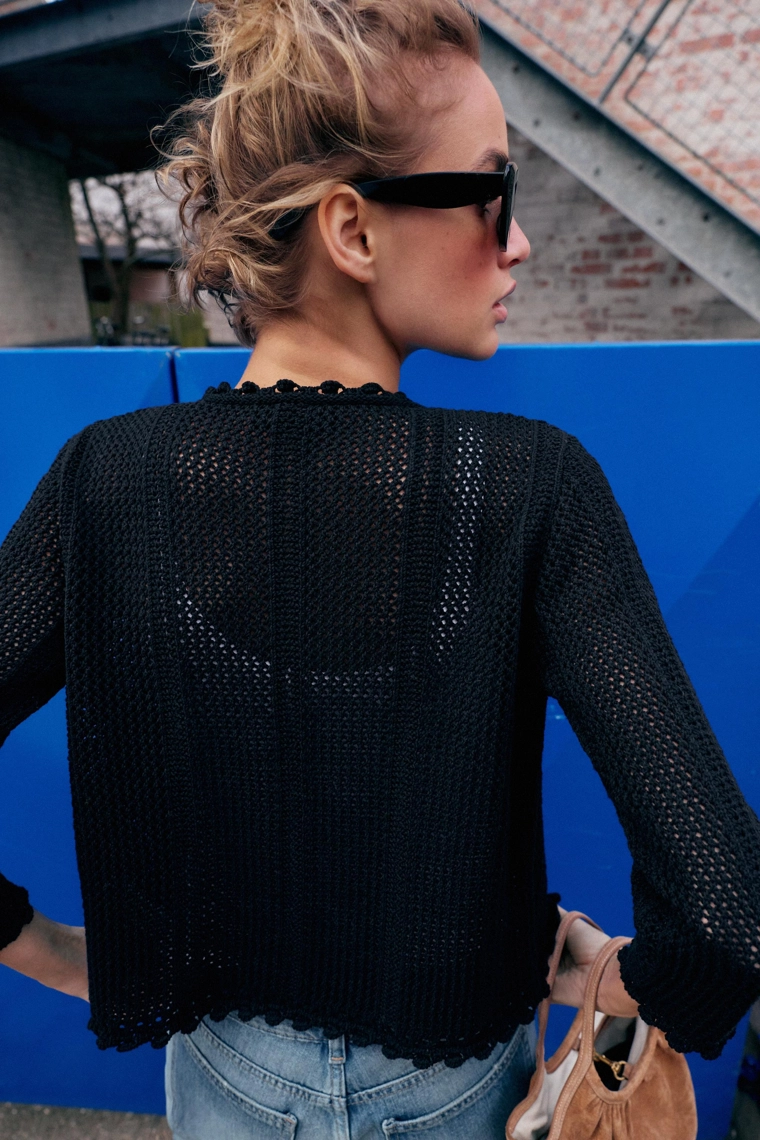 Кардиган с вязаным узором