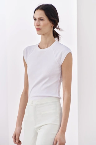 Футболка из хлопка с эффектом потертости- Заказать в России