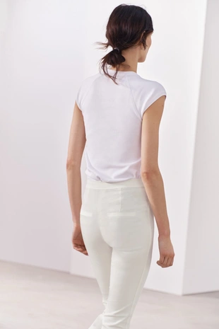 Футболка из хлопка с эффектом потертости- Заказать в России