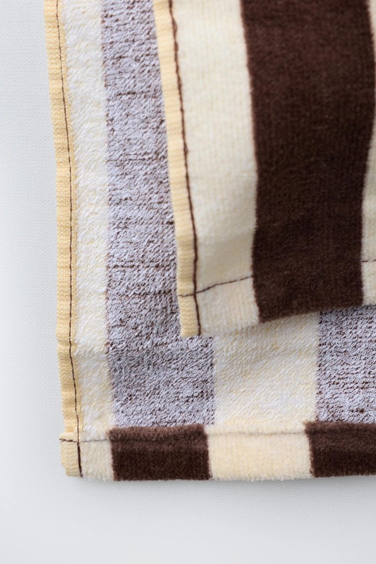 Полотенце-пончо в полоску