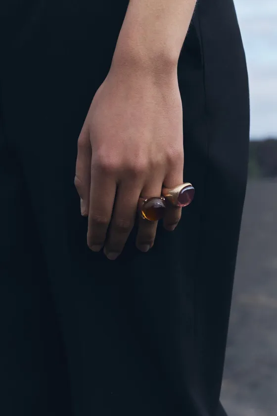 НАБОР ИЗ ДВУХ КОЛЕЦ СО СТРАЗАМИ