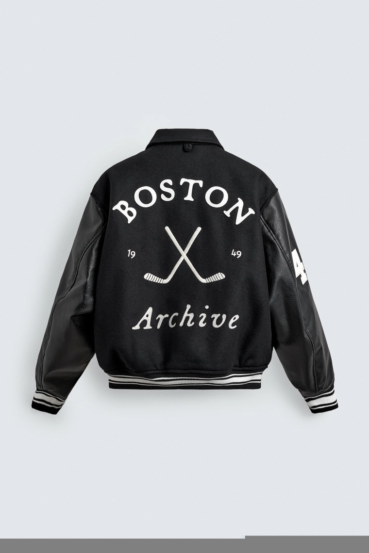 Бомбер с контрастными вставками и вышивкой