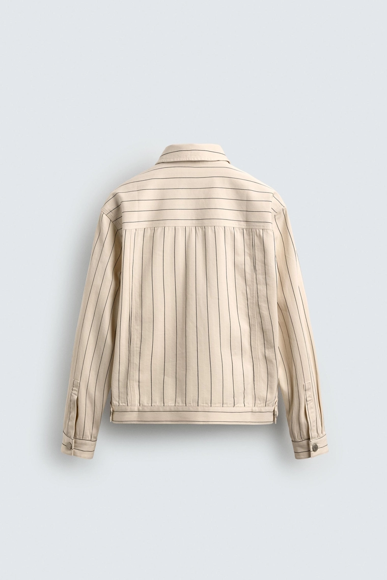 Пиджак в полоску свободного кроя