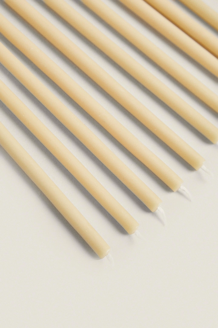 Набор тонких декоративных цилиндрических свечей (набор из 10 штук)