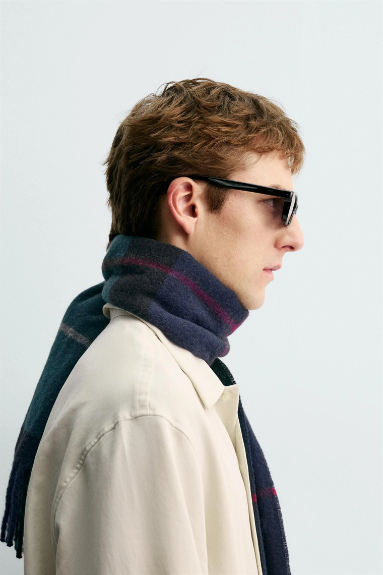 Овальные солнцезащитные очки aaron levine x zara