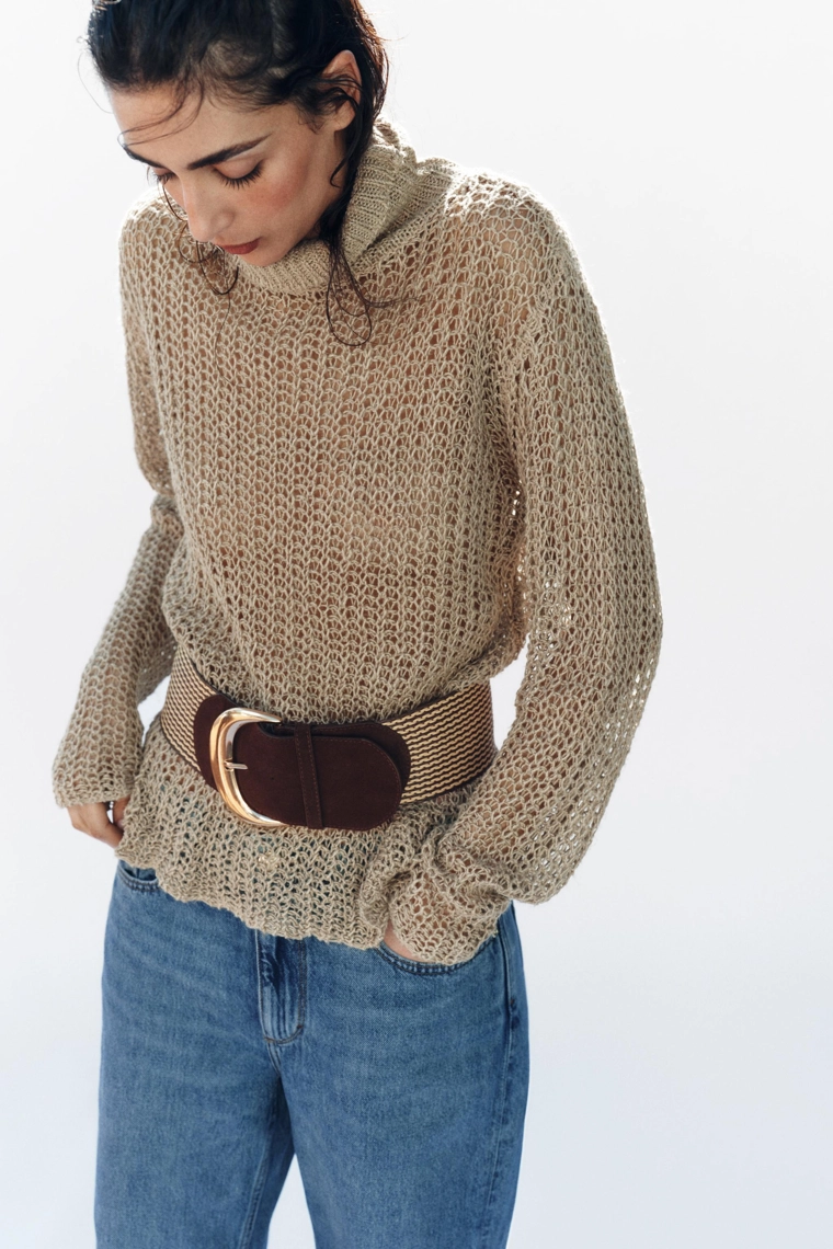 Ремень из деликатной замши и района из рафии