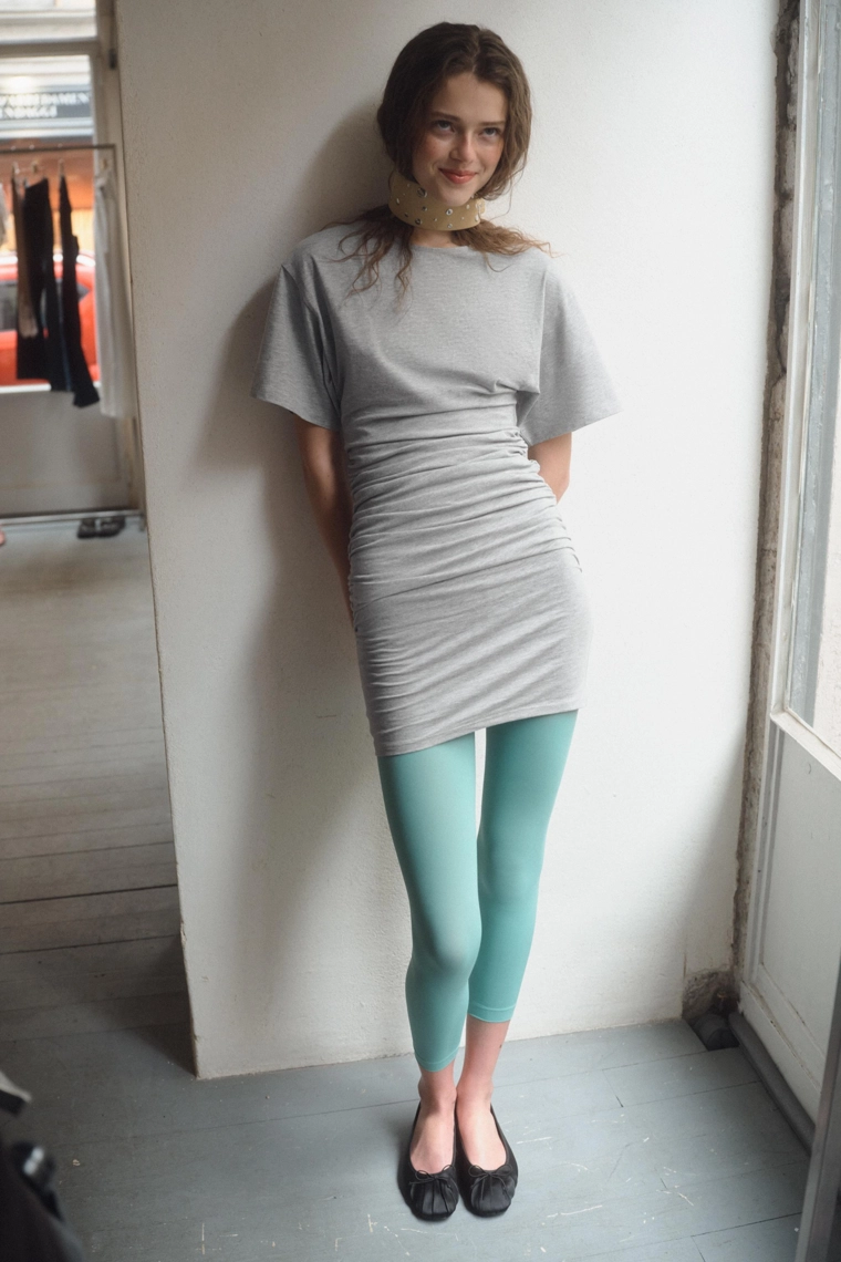 Платье сборками короткое