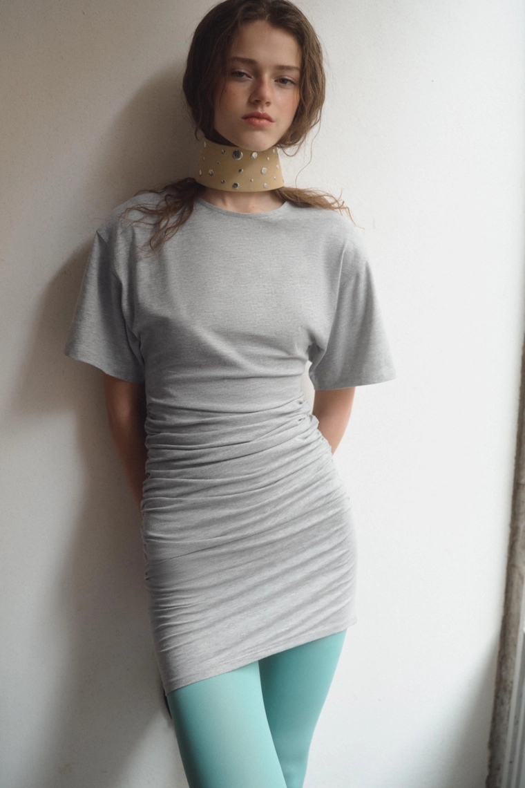 Платье сборками короткое