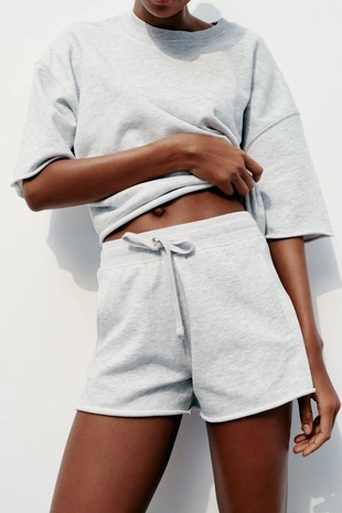 Шорты из мягкой ткани с эффектом потертости