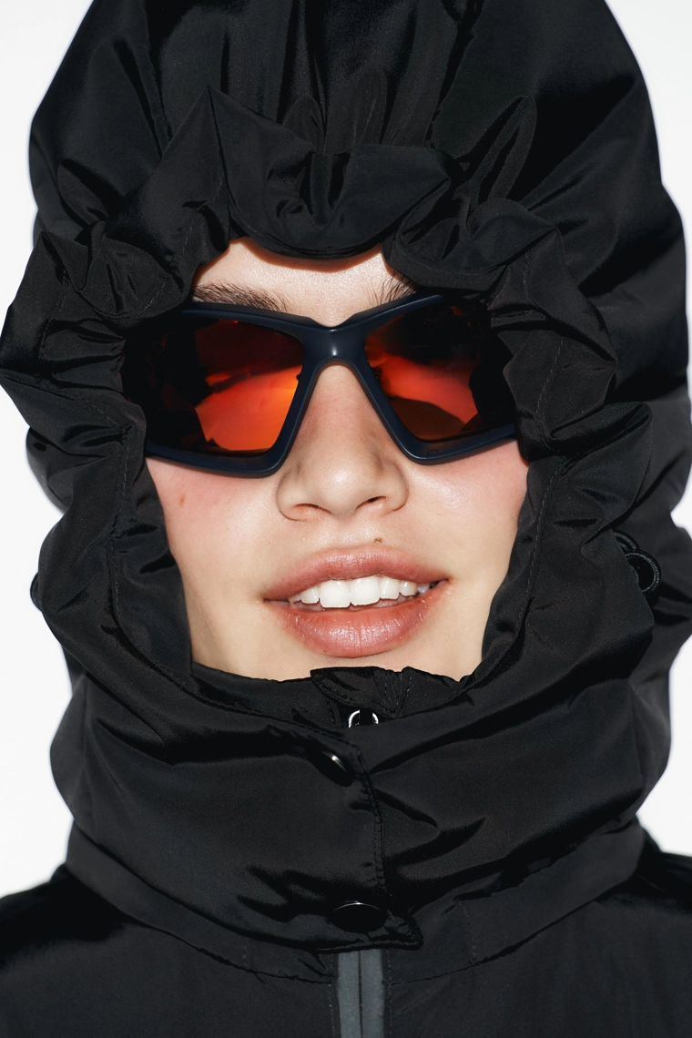 Ветрозащитный остовной пуховик с технологией recco® ski collection