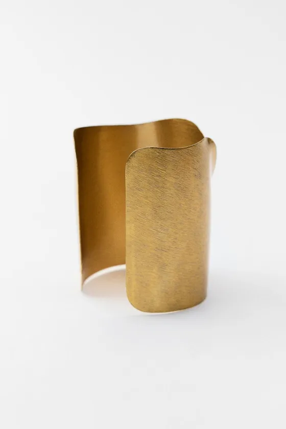 МЕТАЛЛИЧЕСКИЙ БРАСЛЕТ