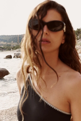 Солнцезащитные очки в оправе из ацетата с волнистыми дужками- Заказать в России