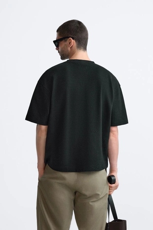 Футболка из ткани в мелкую полоску - Заказать в России