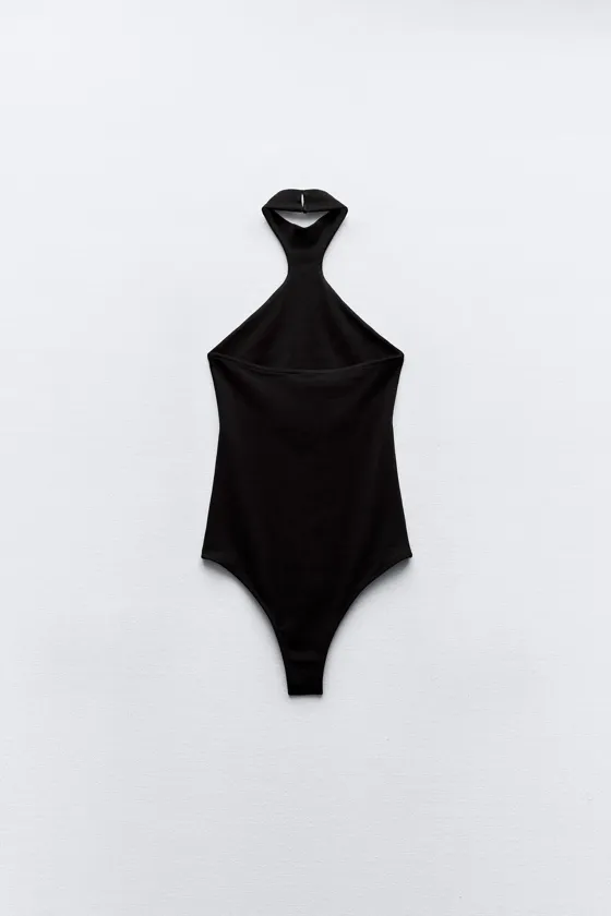 БОДИ С ВЫРЕЗОМ ХАЛТЕР